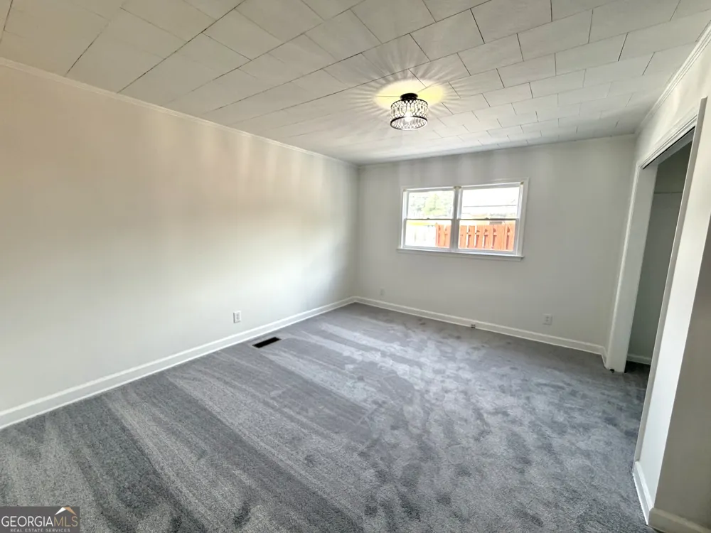 2004 32nd ST Valley, AL 36854
