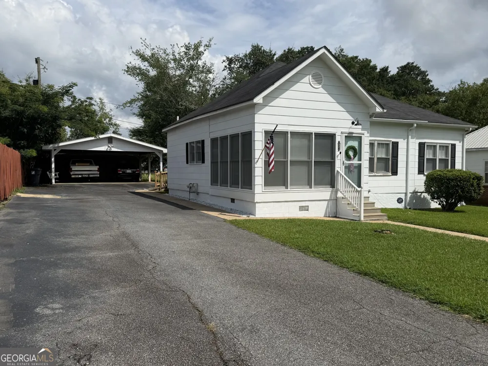 2004 32nd ST Valley, AL 36854