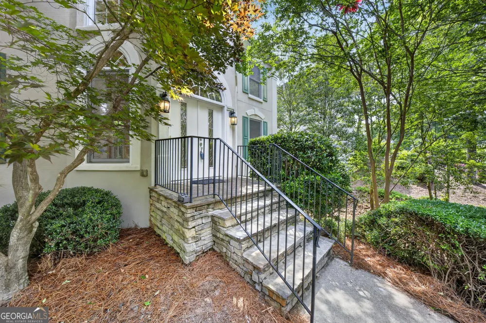 1995 Woods River LN Duluth, GA 30097