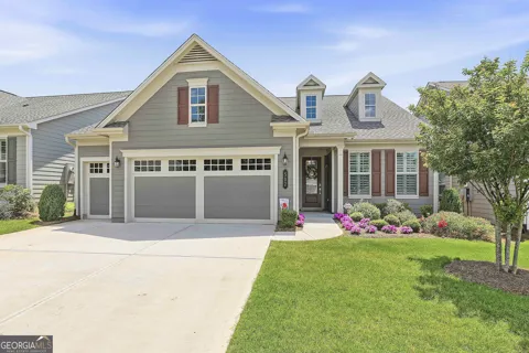 502 Hazelnut DR