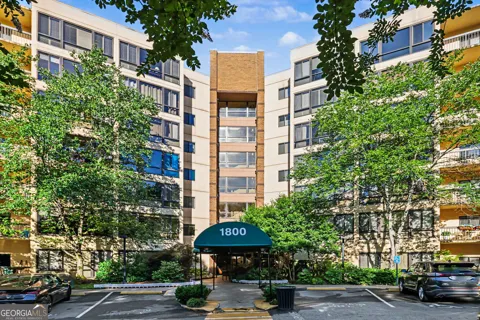 1800 Clairmont LK