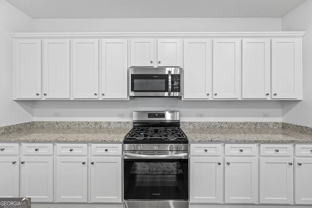 672 Groover ST Ball Ground, GA 30107