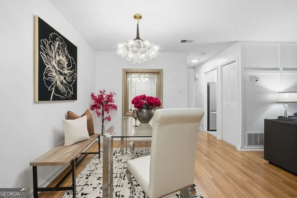4013 Lake Pointe CIR Roswell, GA 30075