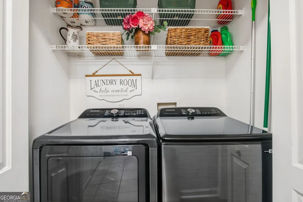 4013 Lake Pointe CIR Roswell, GA 30075