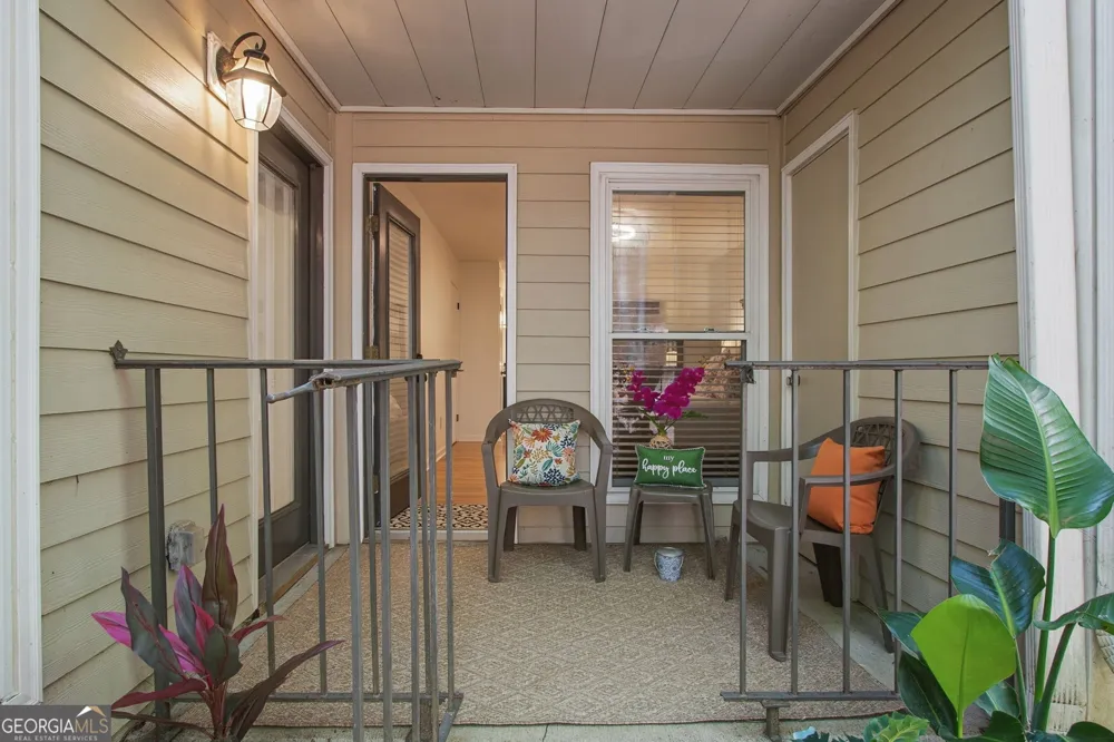 4013 Lake Pointe CIR Roswell, GA 30075