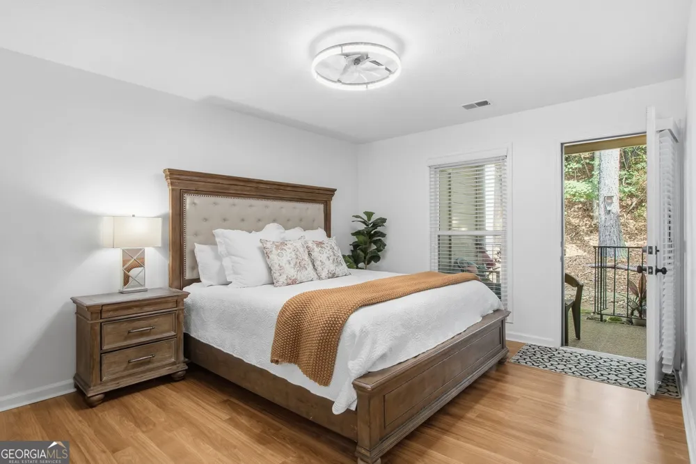 4013 Lake Pointe CIR Roswell, GA 30075