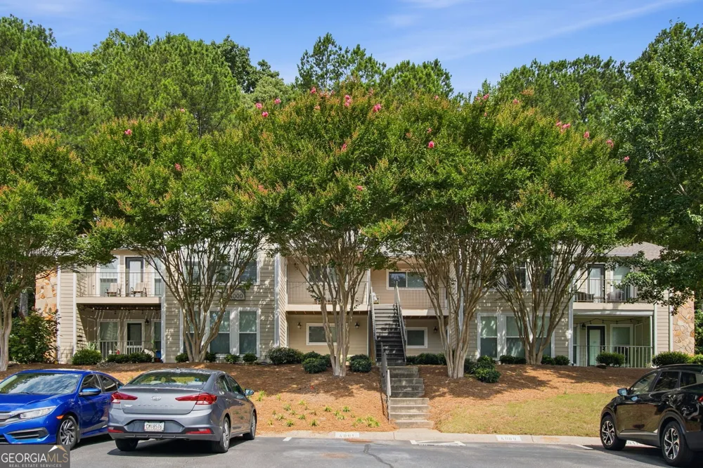 4013 Lake Pointe CIR Roswell, GA 30075