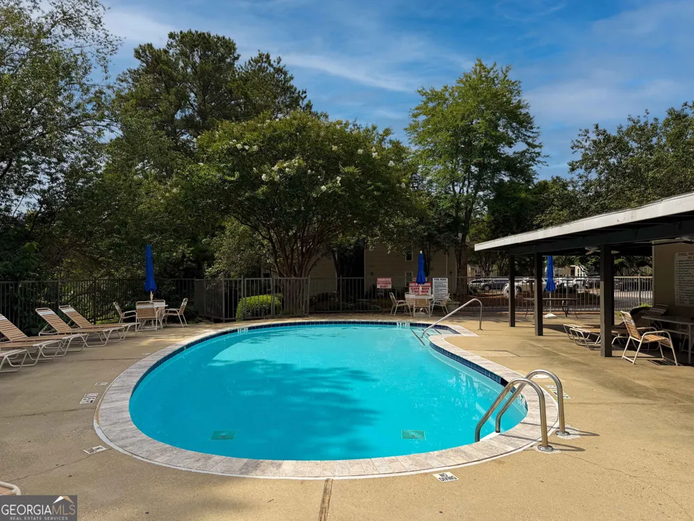 4013 Lake Pointe CIR Roswell, GA 30075
