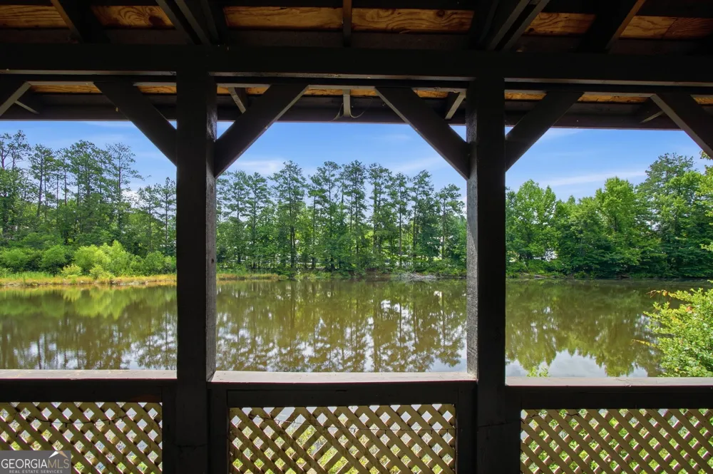 4013 Lake Pointe CIR Roswell, GA 30075