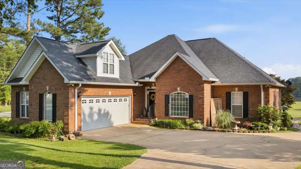 1590 County Road 136 Cedar Bluff, AL 35959