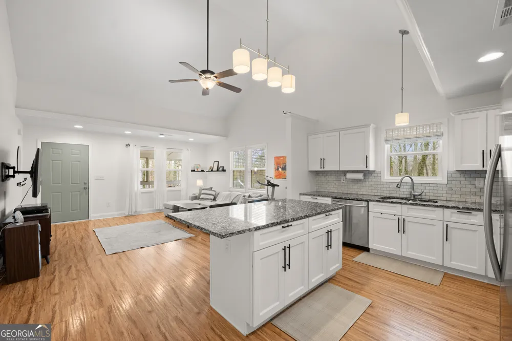 261 Silver Fox DR Dawsonville, GA 30534