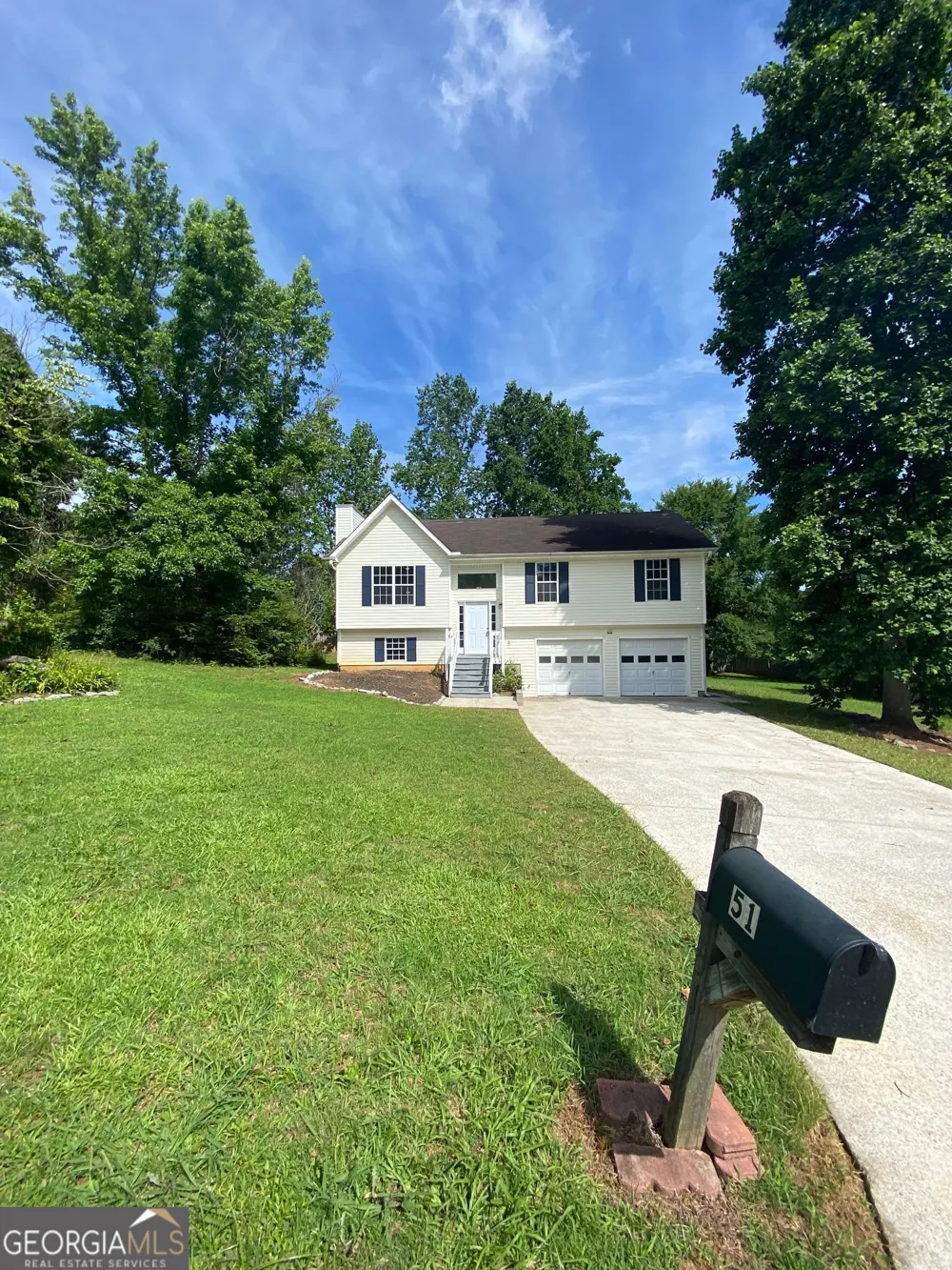 51 Connie DR Dallas, GA 30157