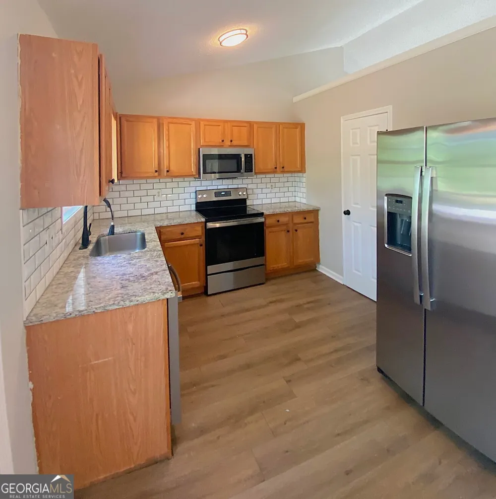 51 Connie DR Dallas, GA 30157