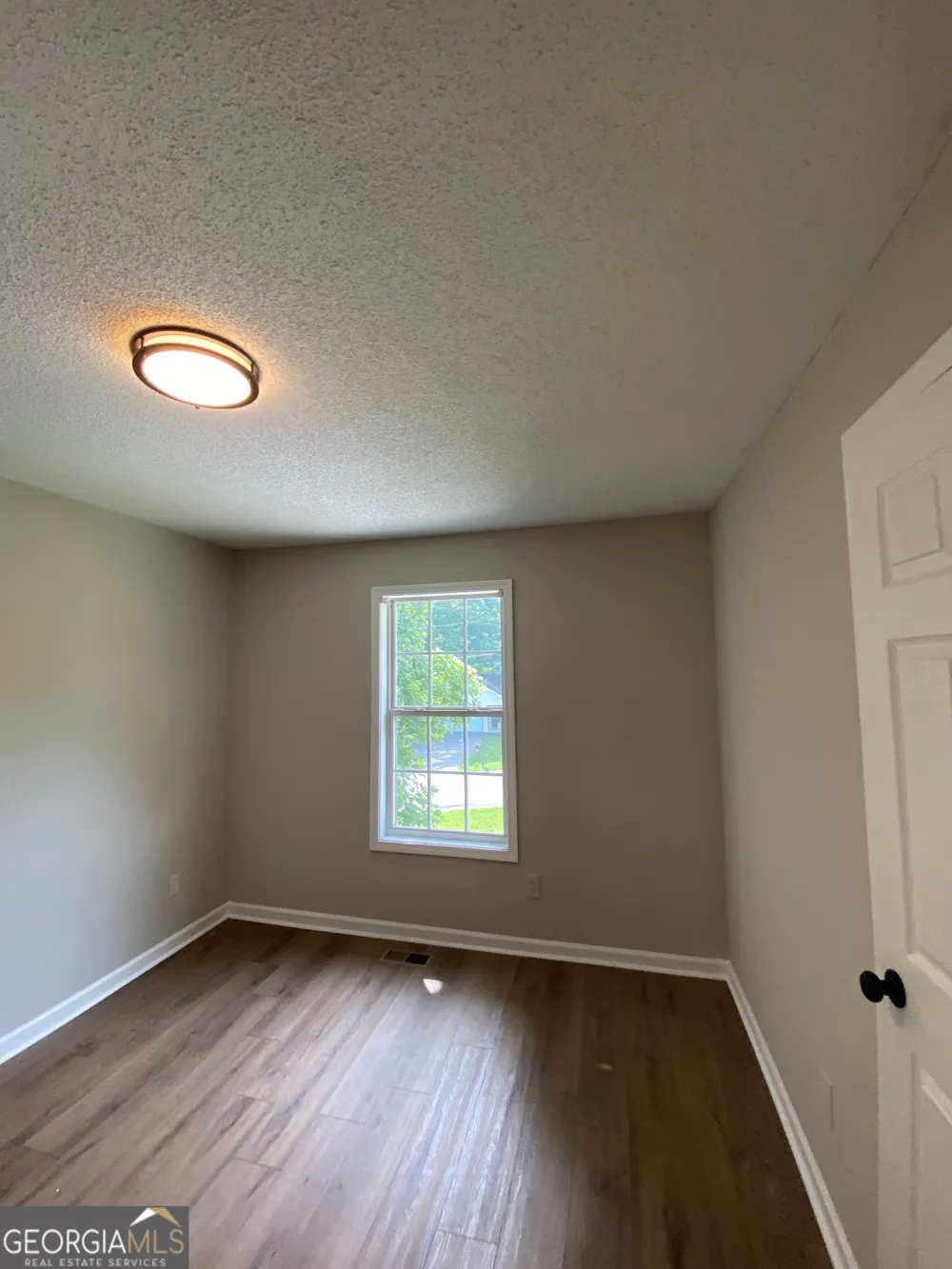 51 Connie DR Dallas, GA 30157