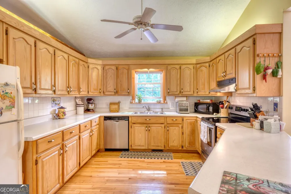 115 Ledge Lane Blairsville, GA 30512