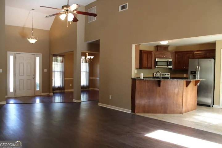 206 Cole Forest BLVD Barnesville, GA 30204