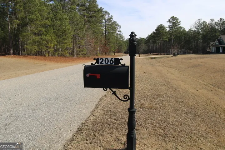 206 Cole Forest BLVD Barnesville, GA 30204