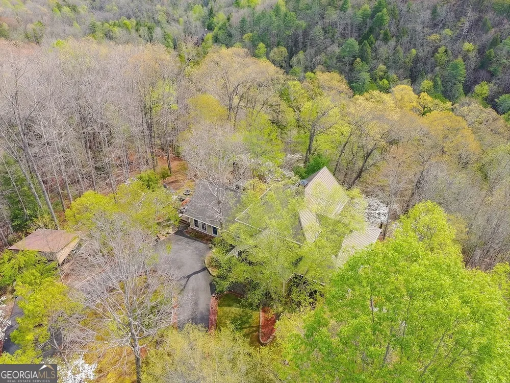 120 Bear Den RD Dahlonega, GA 30533