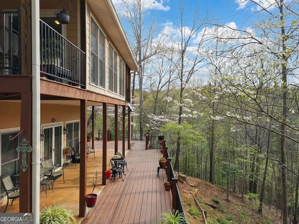 120 Bear Den RD Dahlonega, GA 30533