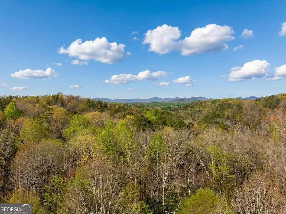 120 Bear Den RD Dahlonega, GA 30533