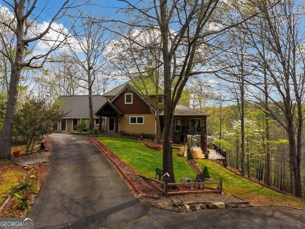 120 Bear Den RD Dahlonega, GA 30533