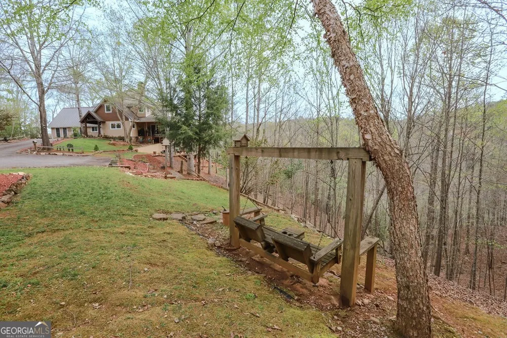 120 Bear Den RD Dahlonega, GA 30533