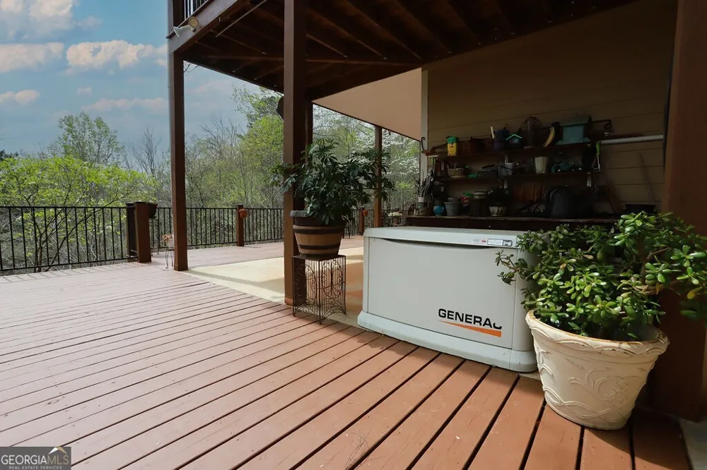 120 Bear Den RD Dahlonega, GA 30533