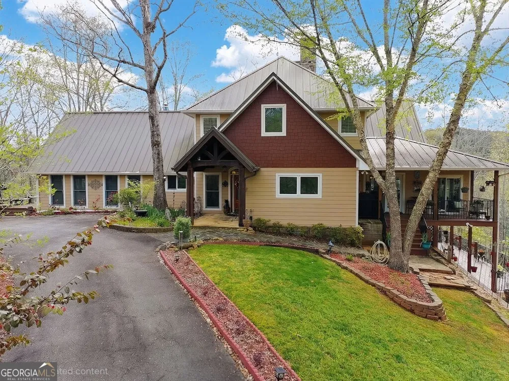 120 Bear Den RD Dahlonega, GA 30533