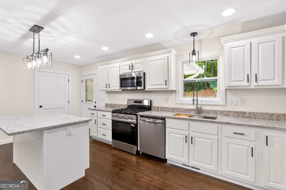 21512 Highway 515 N Blue Ridge, GA 30513