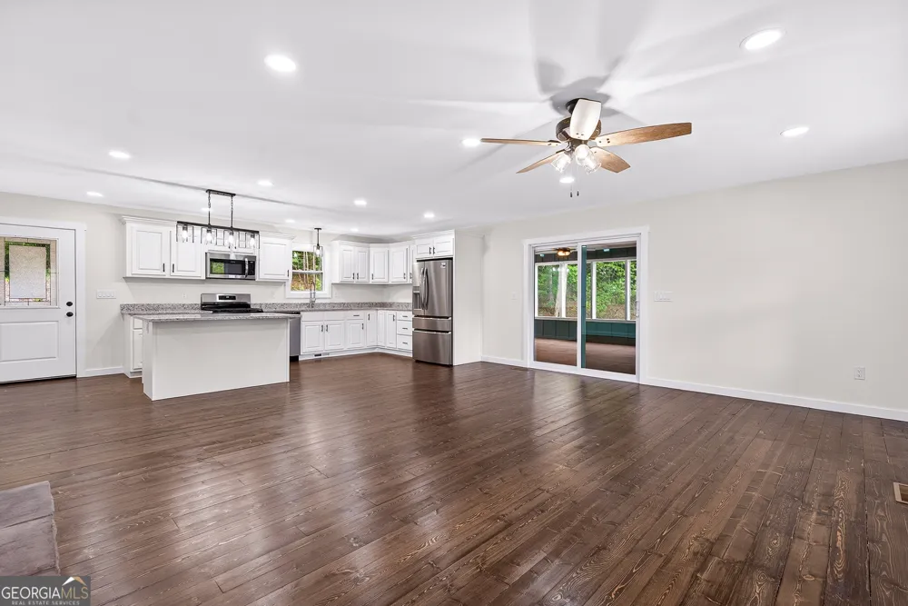 21512 Highway 515 N Blue Ridge, GA 30513