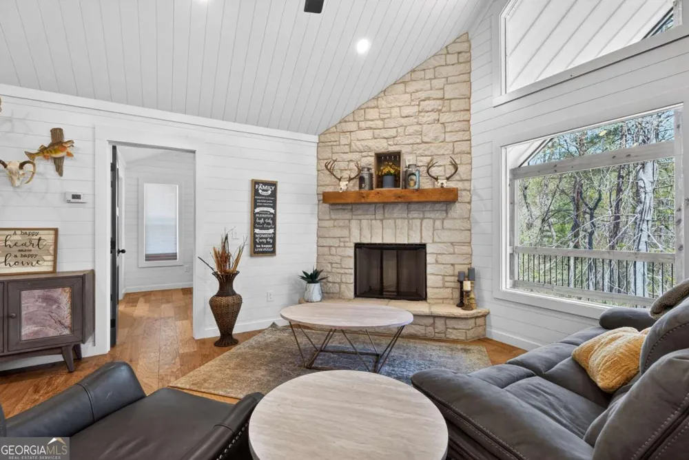 54 Barbs WAY Mineral Bluff, GA 30559