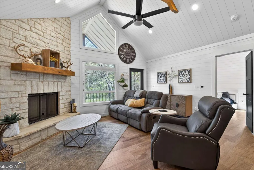 54 Barbs WAY Mineral Bluff, GA 30559