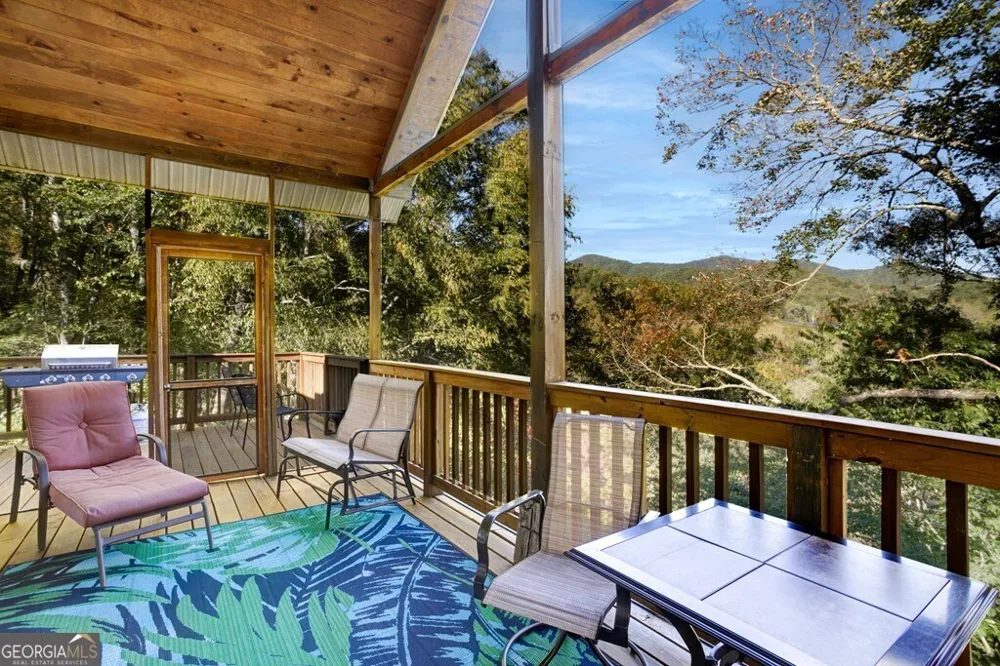 14 Rivendell WAY Hayesville, NC 28904