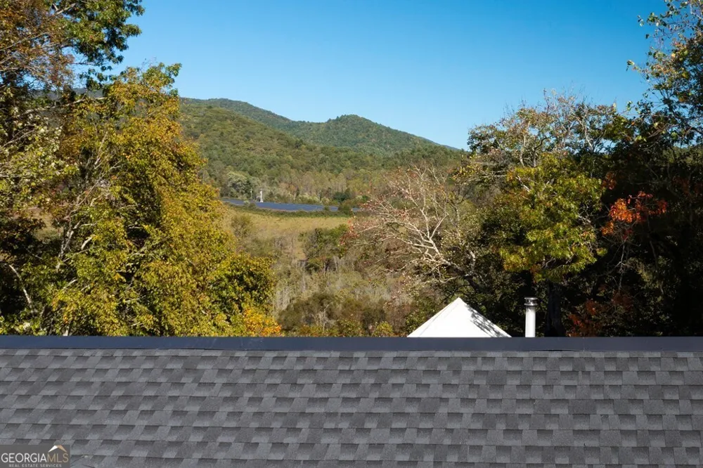 14 Rivendell WAY Hayesville, NC 28904