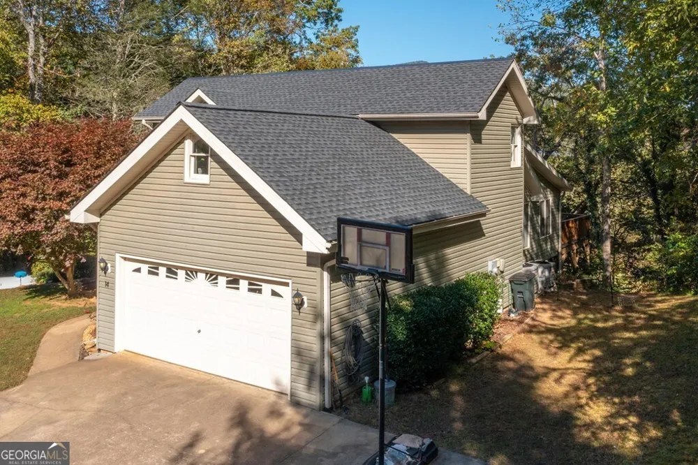 14 Rivendell WAY Hayesville, NC 28904