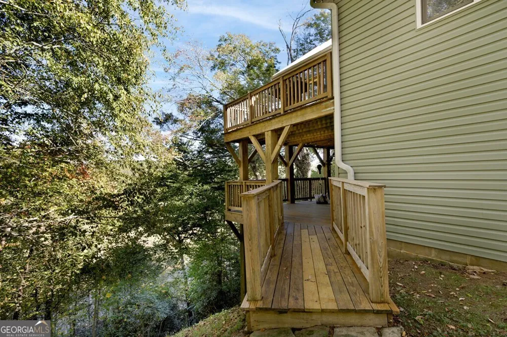 14 Rivendell WAY Hayesville, NC 28904