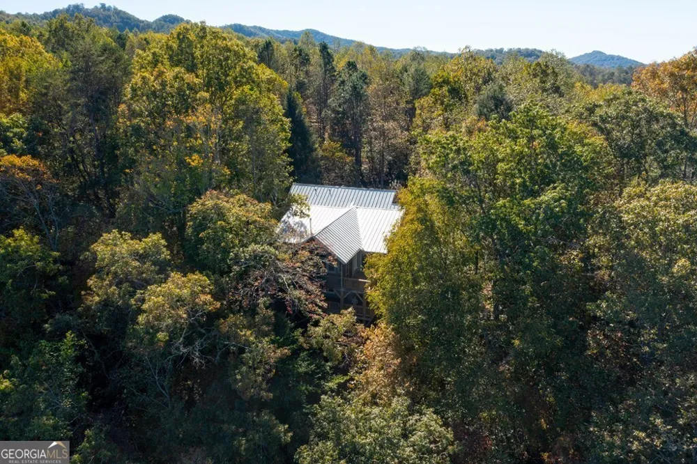 14 Rivendell WAY Hayesville, NC 28904