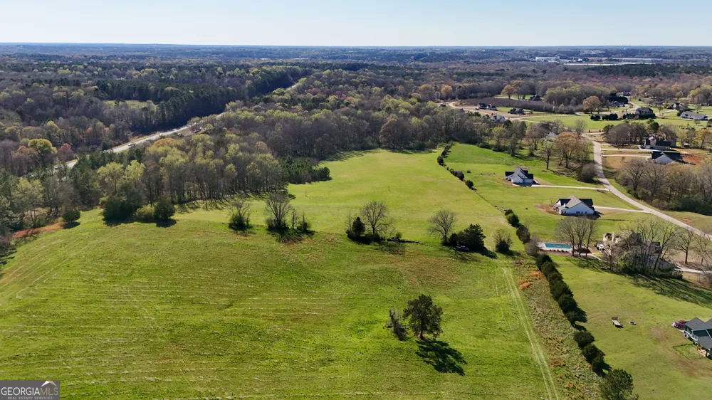 40 Meadow TRL Social Circle, GA 30025