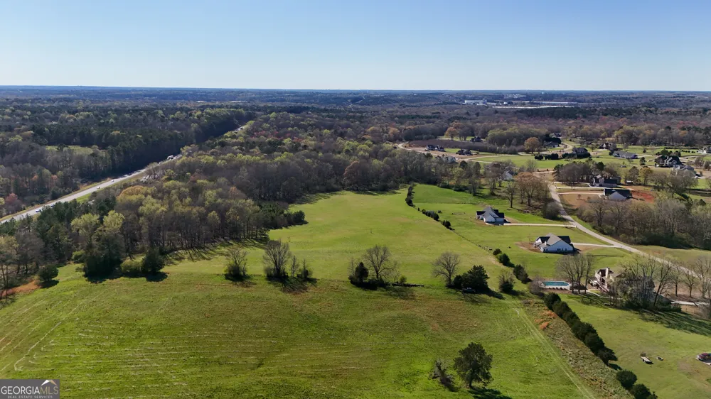 40 Meadow TRL Social Circle, GA 30025
