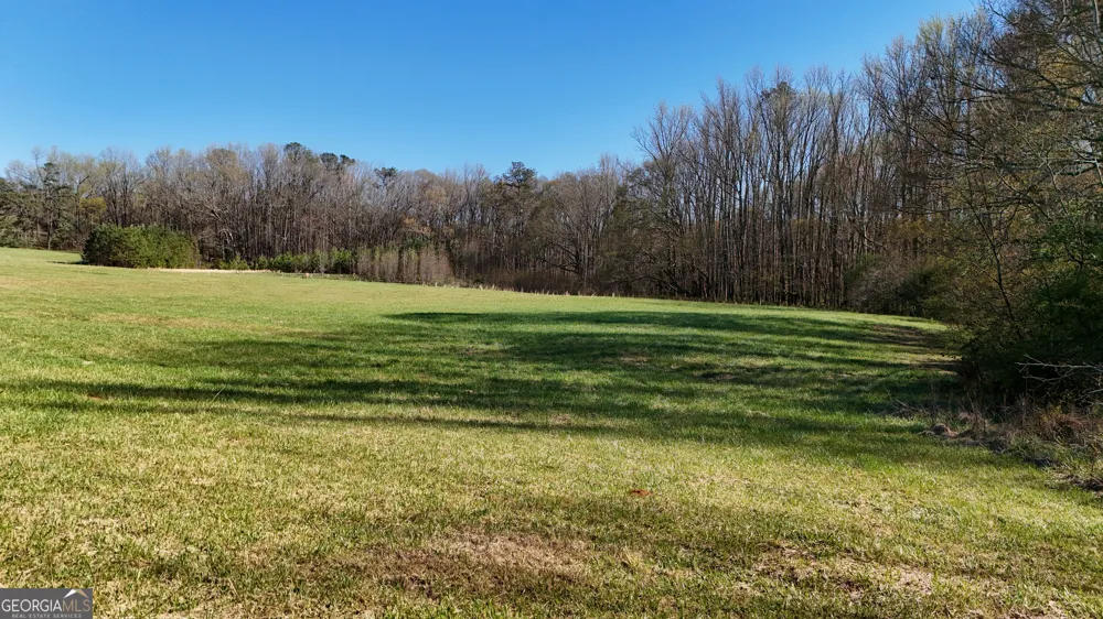 40 Meadow TRL Social Circle, GA 30025
