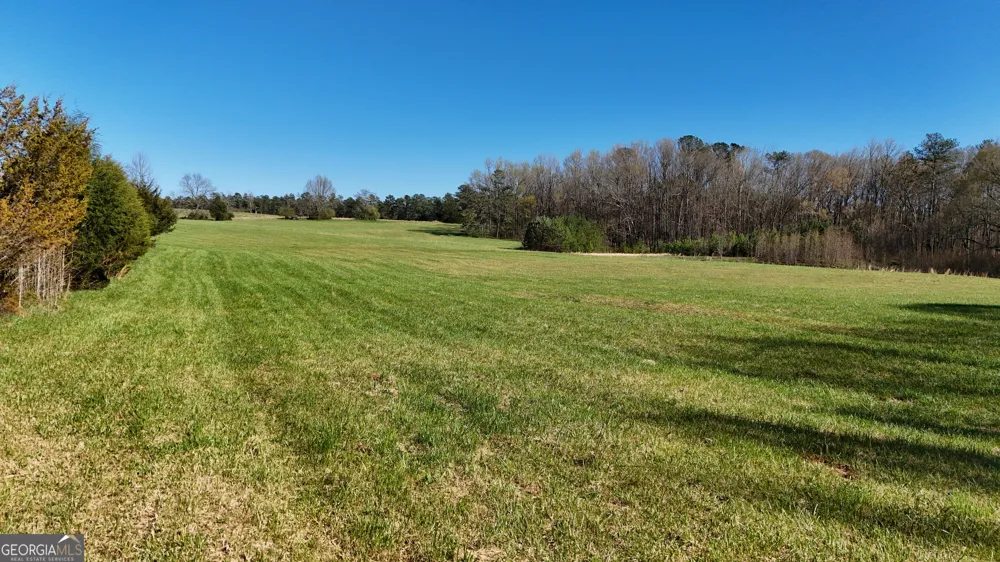 40 Meadow TRL Social Circle, GA 30025