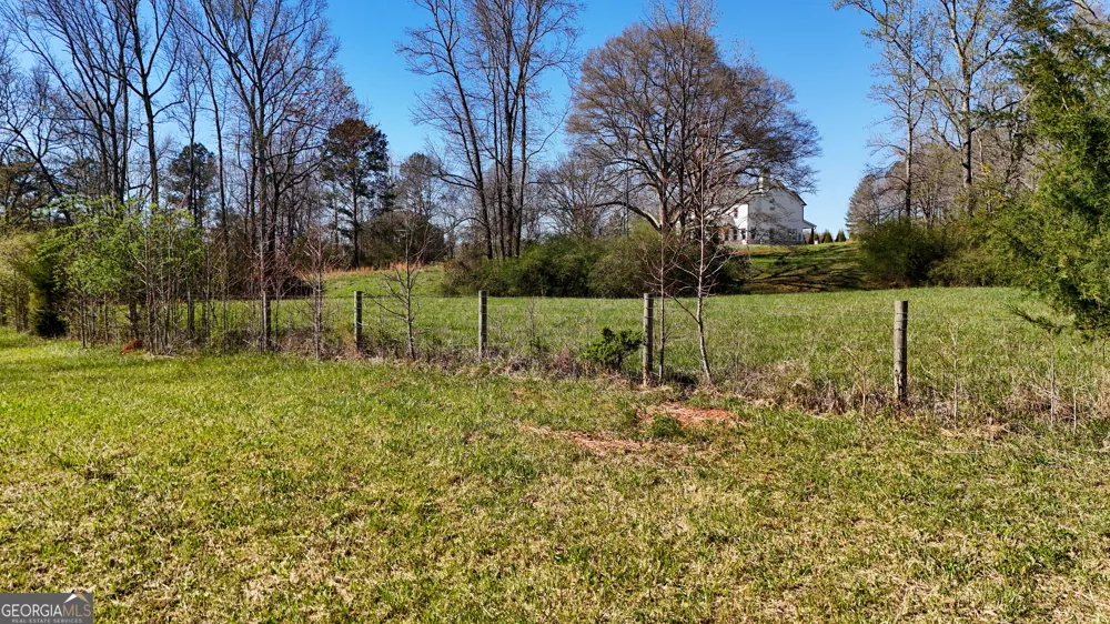 40 Meadow TRL Social Circle, GA 30025