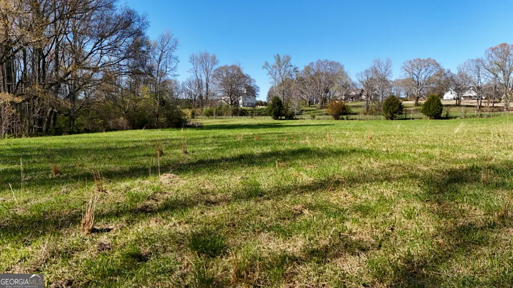40 Meadow TRL Social Circle, GA 30025
