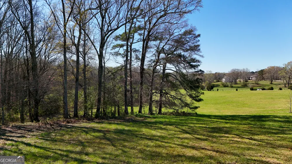40 Meadow TRL Social Circle, GA 30025