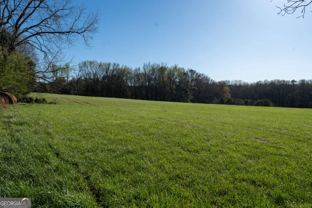 40 Meadow TRL Social Circle, GA 30025