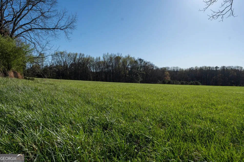 40 Meadow TRL Social Circle, GA 30025