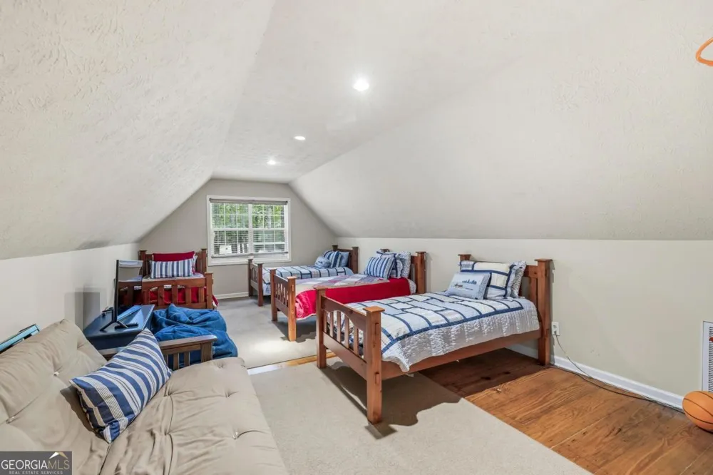 1010 Holmes DR White Plains, GA 30678