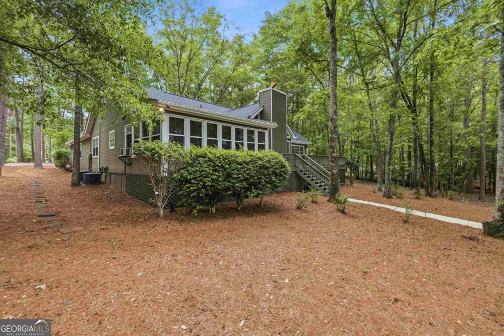 1010 Holmes DR White Plains, GA 30678