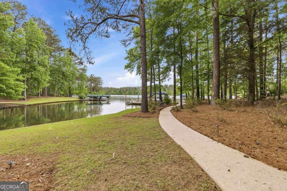 1010 Holmes DR White Plains, GA 30678