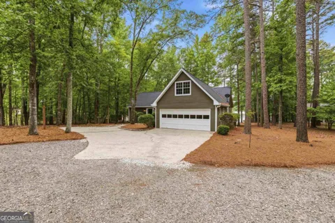 1010 Holmes DR